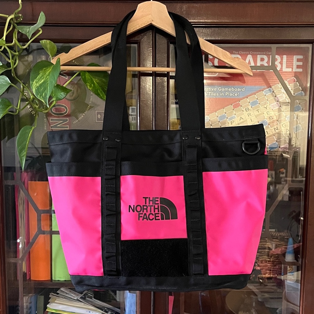 The North Face Base Camp Tote Bag Hot Pink
